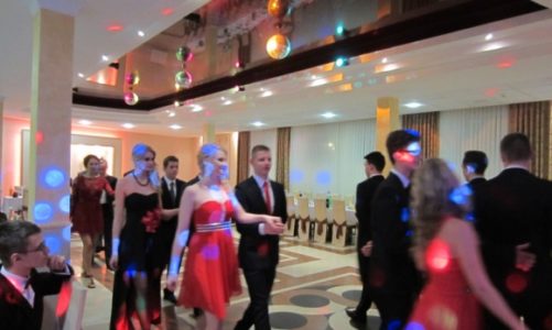Niecodzienny bal SLO STO – studniówka i połowinki