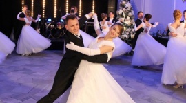Debiutantki zatańczą charytatywnie Styl życia, LIFESTYLE - Trwają przygotowania do III Charytatywnego Balu Debiutantek. Młode uczestniczki już wkrótce wezmą udział w balu wieńczącym ich udział w programie Debiutantki.