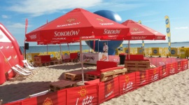 „Projekt Plaża” z Sokołowem Styl życia, LIFESTYLE - „Sokołów S.A. – lider rynku mięsnego w Polsce – wyrusza w tym roku razem z telewizją TVN i „Projektem Plaża” w wakacyjną podróż.