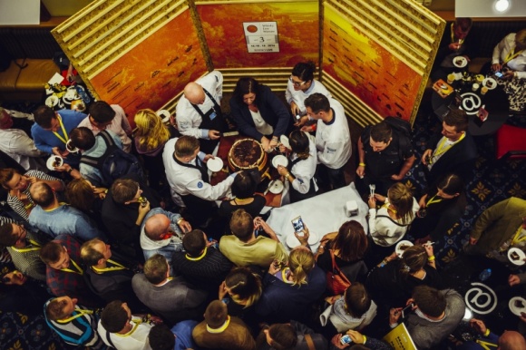 3.edycja Whisky Live Warsaw pod znakiem różnorodności Styl życia, LIFESTYLE - Wystawcy z wielu zakątków świata, goście specjalni, warsztaty food pairingu czy sesje Master Class. Tegoroczna edycja Whisky Live Warsaw była pod wieloma względami wyjątkowa. Wygląda na to, że na krajowym rynku wyrosło prestiżowe wydarzenie dla prawdziwych koneserów tego trunku.
