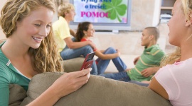 Polacy chętnie pomagają, także przez SMS