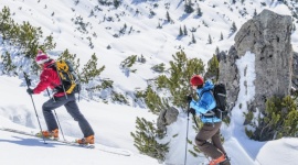 Skitouring – z jaką lampką na wyprawę?