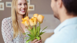 Dzień kobiet – zdrowie Pań świętujmy z pomysłem Styl życia, LIFESTYLE - Każdy miesiąc ma swój wyjątkowy dzień. Nie inaczej jest w przypadku marca, który bezdyskusyjnie należy do płci pięknej. Z racji, iż obchodzony 8 marca Dzień Kobiet to święto międzynarodowe, niemożliwe aby nie było o nim głośno.