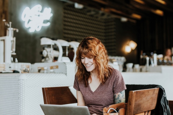 Nie samą pracą Polak żyje! Styl życia, LIFESTYLE - Nie chcemy toczyć wojen z naszymi sąsiadami, dbamy o relacje z rodziną oraz jesteśmy wyznawcami work-life balance – wynika z raportu społecznego „Otwartość Polaków”.