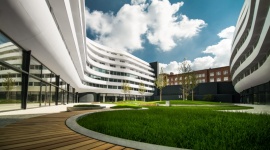 Tomasz Jakub Sysło gość spotkania CreativeMorningsWRO pt. „Equality” w Ovo Wrocł Styl życia, LIFESTYLE - Jesteś tolerancyjny? Wyrozumiały? Działasz ponad podziałami? Pewnie lubisz tak o sobie myśleć. Spokojnie, każdy tak ma. Jednak często w obliczu zwykłego, codziennego problemu cała ta „światła” otoczka zwyczajnie pęka.