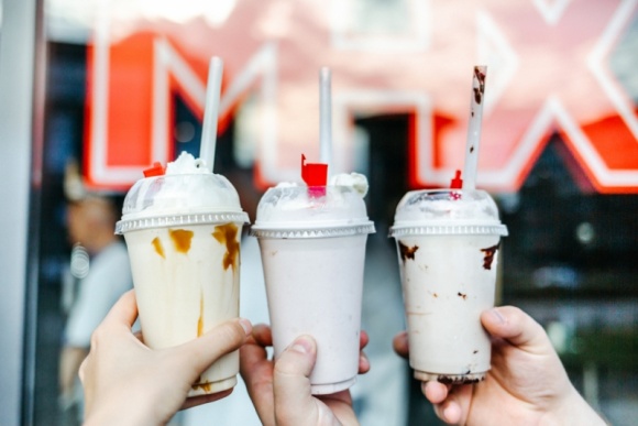 MAX PREMIUM BURGERS - STUDENCKIE MIEJSCE NA MAPIE WROCŁAWIA Styl życia, LIFESTYLE - Na początku września szwedzka sieć Max Premium Burgers otworzyła we Wrocławiu pierwszą restaurację w Polsce.