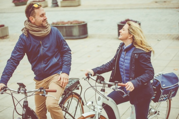 Na przekór złej pogodzie – obalamy 5 mitów o jeździe na rowerze zimą Styl życia, LIFESTYLE - Oto 5 mitów, które niesłusznie zniechęcają nas do podjęcia aktywności fizycznej również w zimie.