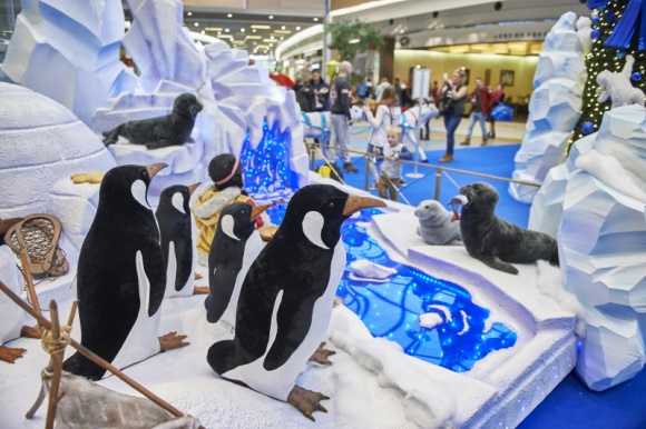 Coraz bliżej Święta! Atrakcje dla najmłodszych w Porcie Łódź. Styl życia, LIFESTYLE - Jeszcze zaledwie tydzień pozostał do najpiękniejszego okresu w roku – Świąt Bożego Narodzenia. Aby jeszcze mocniej poczuć klimat zbliżającej się Gwiazdki, warto wybrać się całą rodziną do Portu Łódź, na dzieci czeka tu Święty Mikołaj oraz mnóstwo atrakcji i zabaw.