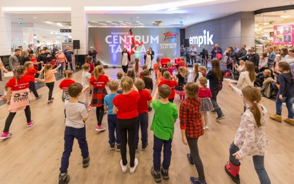 Ferie w Magnolia Park - jakie atrakcje? Styl życia, LIFESTYLE - Fabryka czekolady, zajęcia z hip hopu, baletu czy tańca towarzyskiego, a także hollywoodzkie emocje. Sprawdzamy, dla których atrakcji warto wyjść z domu w tegoroczne ferie.