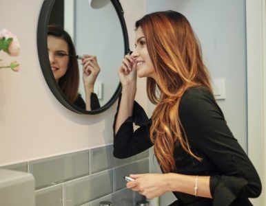 Makijażowe triki dla okularnicy