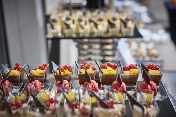 Deli Catering wsparło kulinarnie mecz Polska-Korea Styl życia, LIFESTYLE - Za nami mecz towarzyski z Koreą Południową. Wydarzenie wsparł kulinarnie lider na rynku usług cateringowych w zakresie kulinariów eventowych, marka Deli Catering.