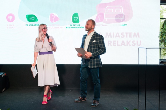 Finał II edycji konkursu „KUKBUK Poleca” - ponad 50% zgłoszeń więcej! Styl życia, LIFESTYLE - O ponad 50% więcej zgłoszeń do „KUKBUK Poleca”! Finał II edycji konkursu „KUKBUK Poleca” – blisko 700 nadesłanych produktów od prawie 200 lokalnych producentów i właścicieli gospodarstw agroturystycznych. 24 z nich z certyfikatami.