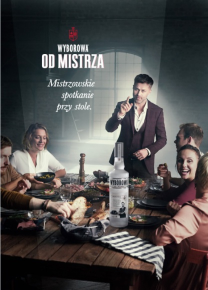 „Nowa” platforma społecznościowa Styl życia, LIFESTYLE - Wyborowa od Mistrza we współpracy z Maciejem Zakościelnym zwraca się ku korzeniom nawiązywania przyjaźni – rozmowom przy najlepszej platformie społecznościowej – przy stole.