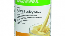 Herbalife® Nutrition udoskonala koktajl Formuła 1 Styl życia, LIFESTYLE - Herbalife Nutrition, globalna firma odżywcza, przedstawia pierwszy z nowej generacji, udoskonalony koktajl Formuła 1 o smaku bananowym. Zawiera on wysokiej jakości białko (18 g/porcja), błonnik (4 g/porcja) oraz 25 witamin i składników mineralnych.