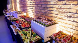 Deli Catering wsparło kulinarnie Kongres Polskiego Kapitału Styl życia, LIFESTYLE - Za nami trzecia już edycja Kongresu Polskiego Kapitału. Również i w tym roku o kulinarne doznania gości zadbał lider na rynku usług cateringowych w zakresie kulinariów eventowych – marka Deli Catering.