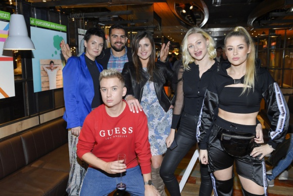 #ibisStylesByUs - kreatywny Wernisaż w Warszawie Styl życia, LIFESTYLE - 19 września 2019, w ibis Styles Warszawa Centrum odbyła się kreatywna wystawa #ibisStylesByUs. W specjalnie zaaranżowanej przestrzeni uczestnicy wystawy mogli obejrzeć zwycięskie prace wyłonione w instagramowym konkursie przez hiszpańskich fotografów Annę Devis i Daniela Rueda.