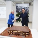 „#Każda koszula pomaga” w budowie szkoły w Ghanie