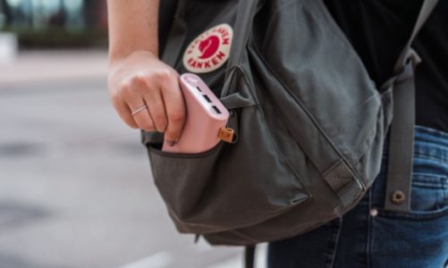 Jak odciążyć damską torebkę i ulżyć kręgosłupowi?