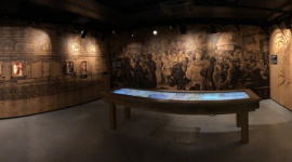 Polacy czasów Konstytucji 3 maja oczami przewodników Muzeum Polskiej Wódki Styl życia, LIFESTYLE - Jacy byli osiemnastowieczni Polacy? Czemu tak bardzo pragnęli reform? I w końcu – jaki toast mogli wznieść na cześć uchwalenia Konstytucji 3 maja? Tło społeczne oraz obyczaje Polaków doby schyłku Rzeczypospolitej Obojga Narodów nakreślają przewodnicy Muzeum Polskiej Wódki.