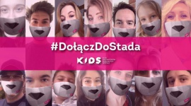 #DołączDoStada K.I.D.S. - gwiazdy zakładają maseczki „wilka",by wspierać lekarzy Styl życia, LIFESTYLE - Polskie gwiazdy takie jak Agata Młynarska, Magdalena Różczka, Michał Koterski czy Marta Żmuda-Trzebiatowska podbijają social media zdjęciami w maseczkach „wilka”. To wszystko w szczytnym celu.