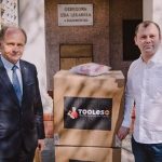 Tooles wspiera lekarzy w walce z koronawirusem