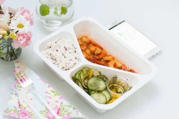 Jak koronawirus wpływa na branżę cateringów dietetycznych? Styl życia, LIFESTYLE - Cateringi dietetyczne jak na razie pracują normalnie, chociaż firmy te także musiały szybko dostosować się do nowej rzeczywistości.