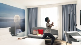 Odkryj świat obok siebie z Accor