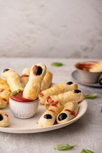 parowkowe_paluchy_halloween_thermomix Halloween – propozycje na szybkie i smaczne finger food
